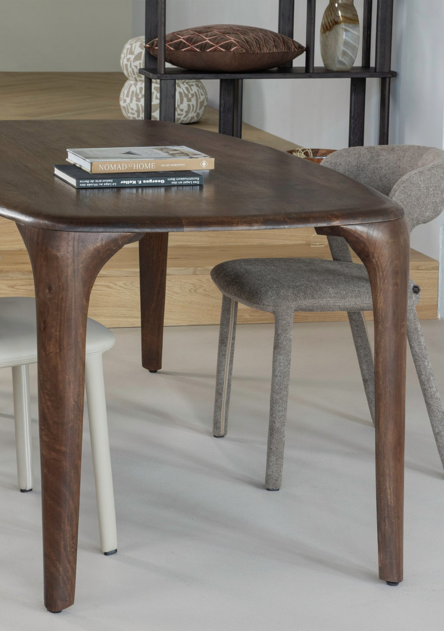 Fiore Dining Table - Elara Maison