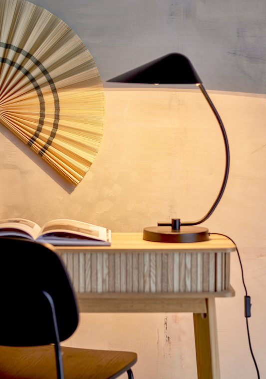Nisella Table Lamp – Black Metal - Elara Maison