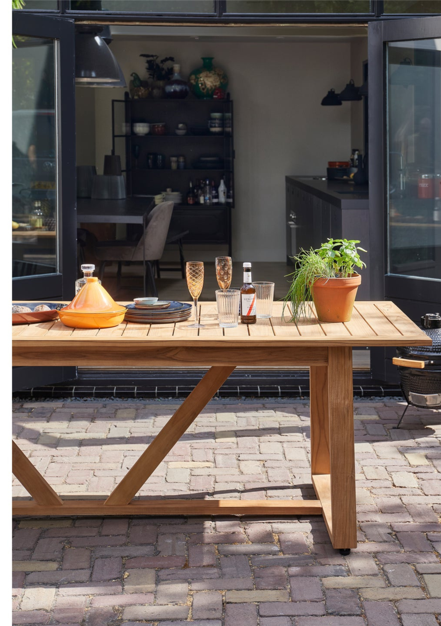 BEAVER GARDEN TABLE TEAK NATURAL - Elara Maison