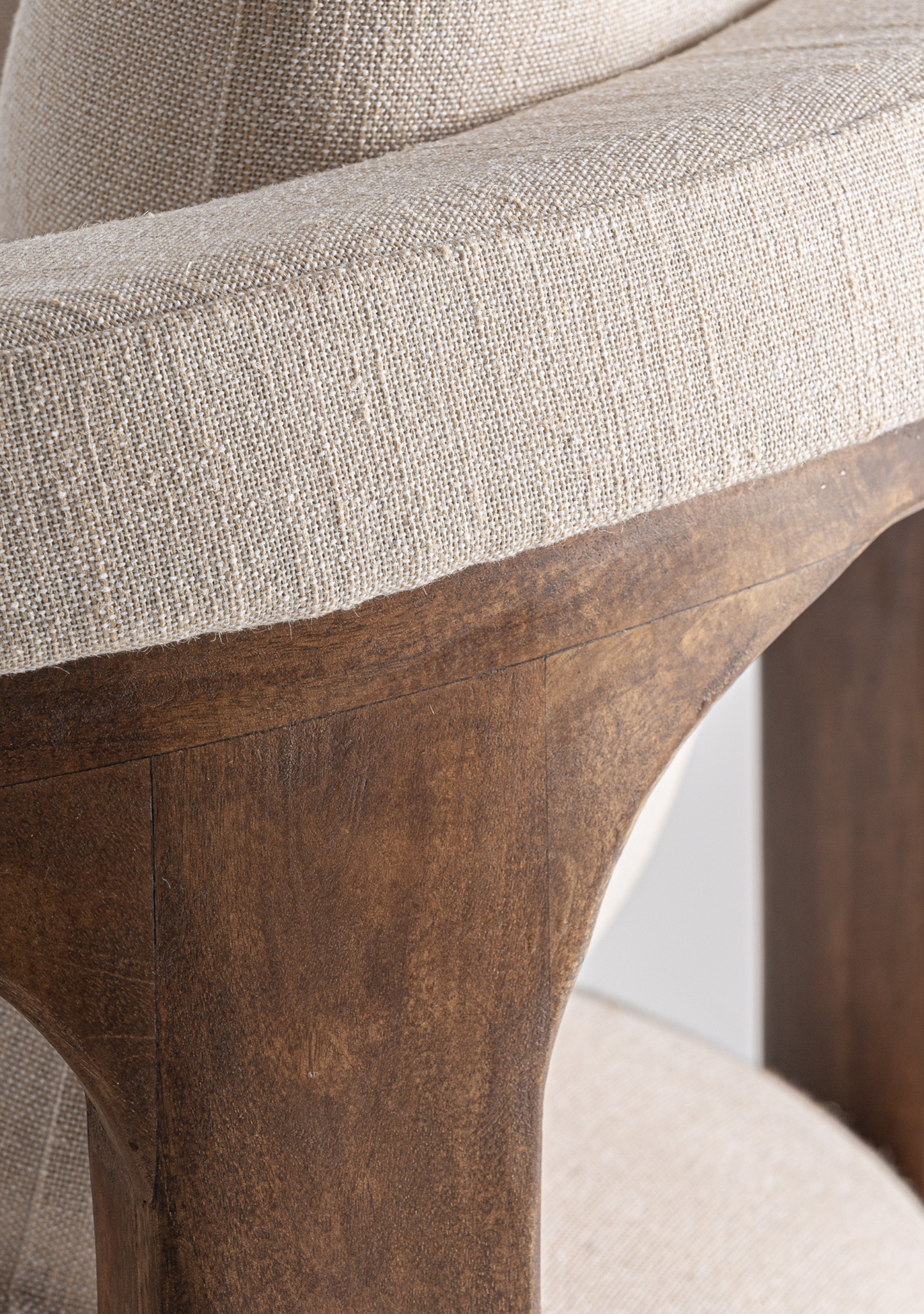Racoud Lounge Armchair – Beige Brown