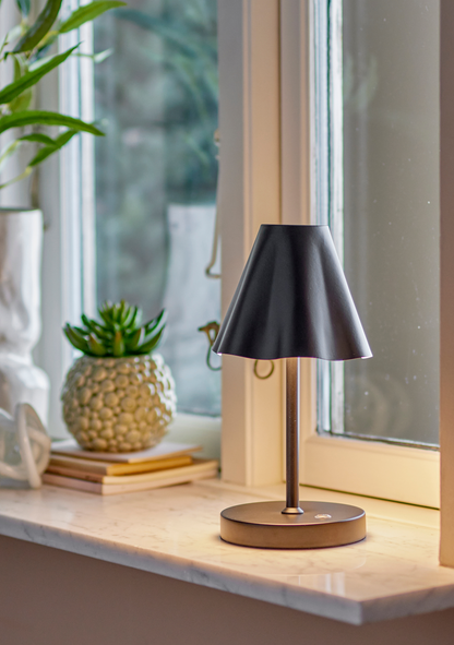 Lianna Portable Lamp – Rechargeable Black Metal (Set of 4) - Elara Maison