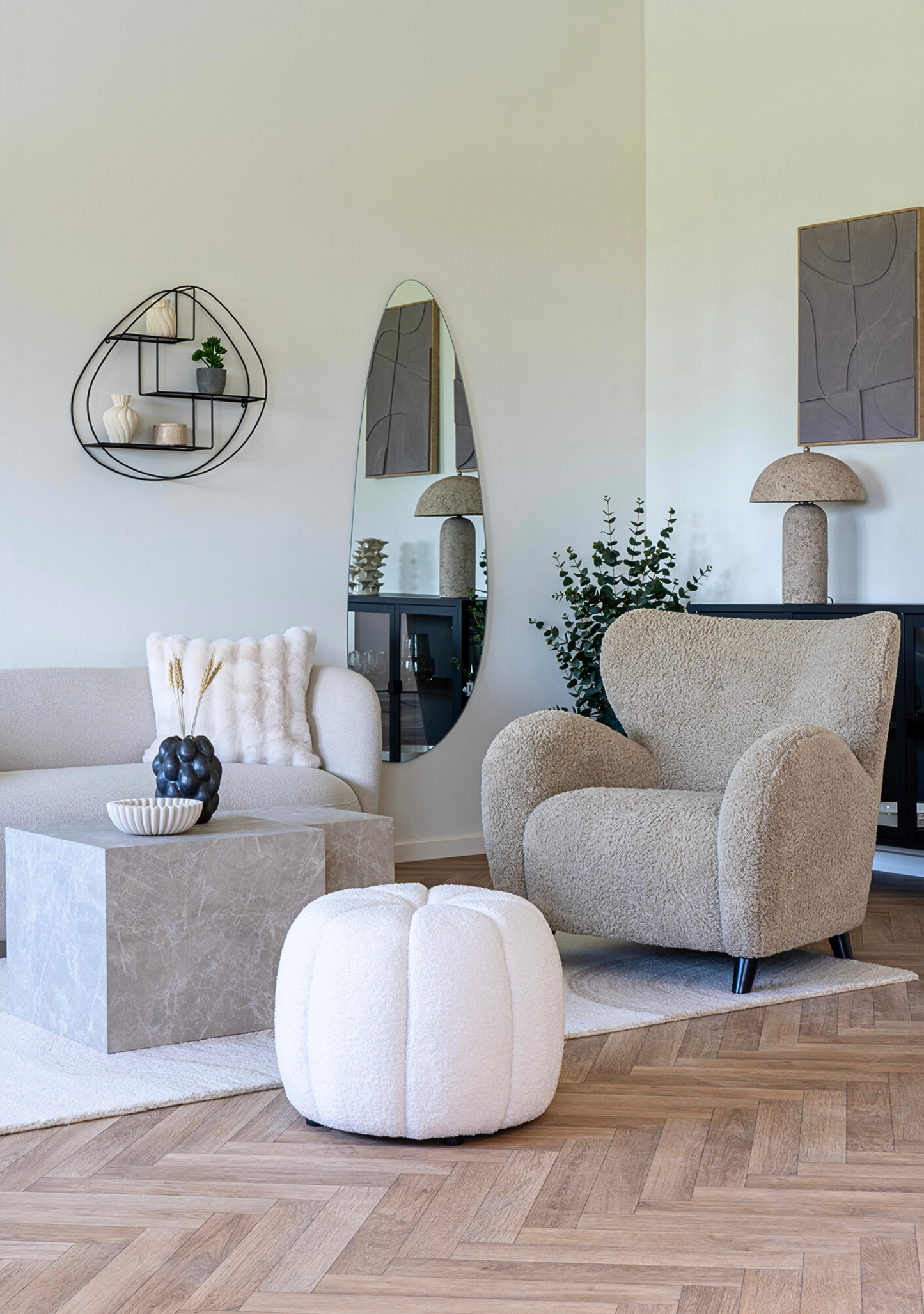 Astley Table Lamp - Elara Maison