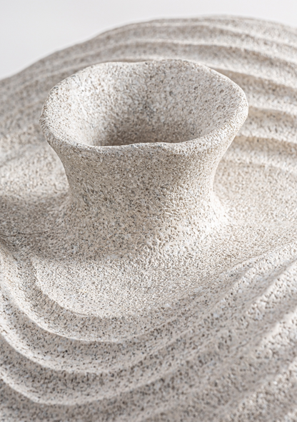 Greth Sculptural Vase – White - Elara Maison