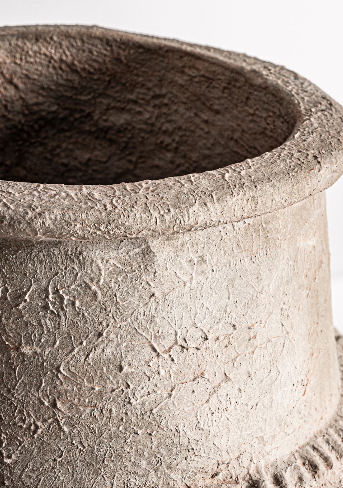 Donie Sculptural Cement Vase – Beige - Elara Maison