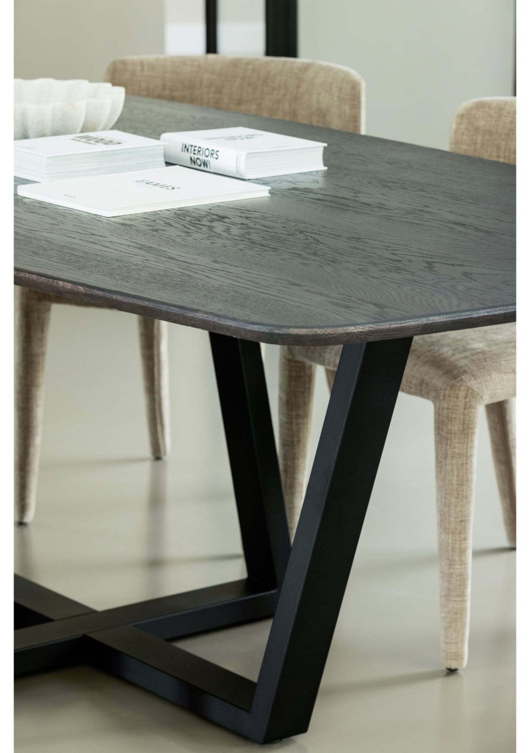 Tablo Danish Oval Dining Table – Oak Mystique Brown 220×100 cm FSC® - Elara Maison