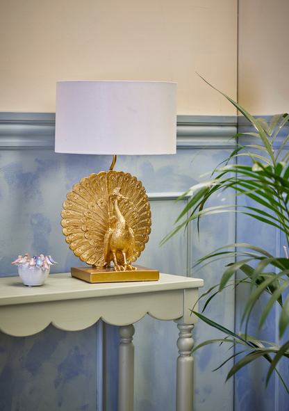 Peacock Lamp – Gold Polyresin - Elara Maison