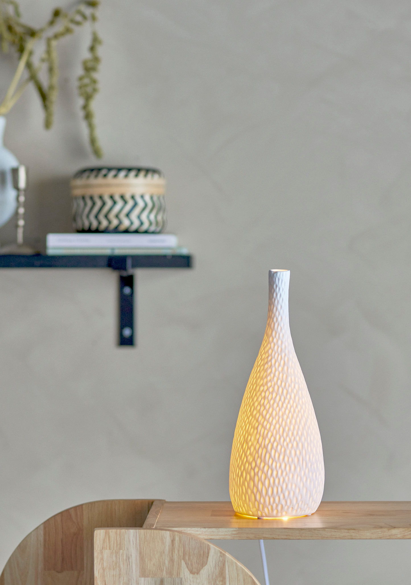 Pela Lamp – White Stoneware - Elara Maison