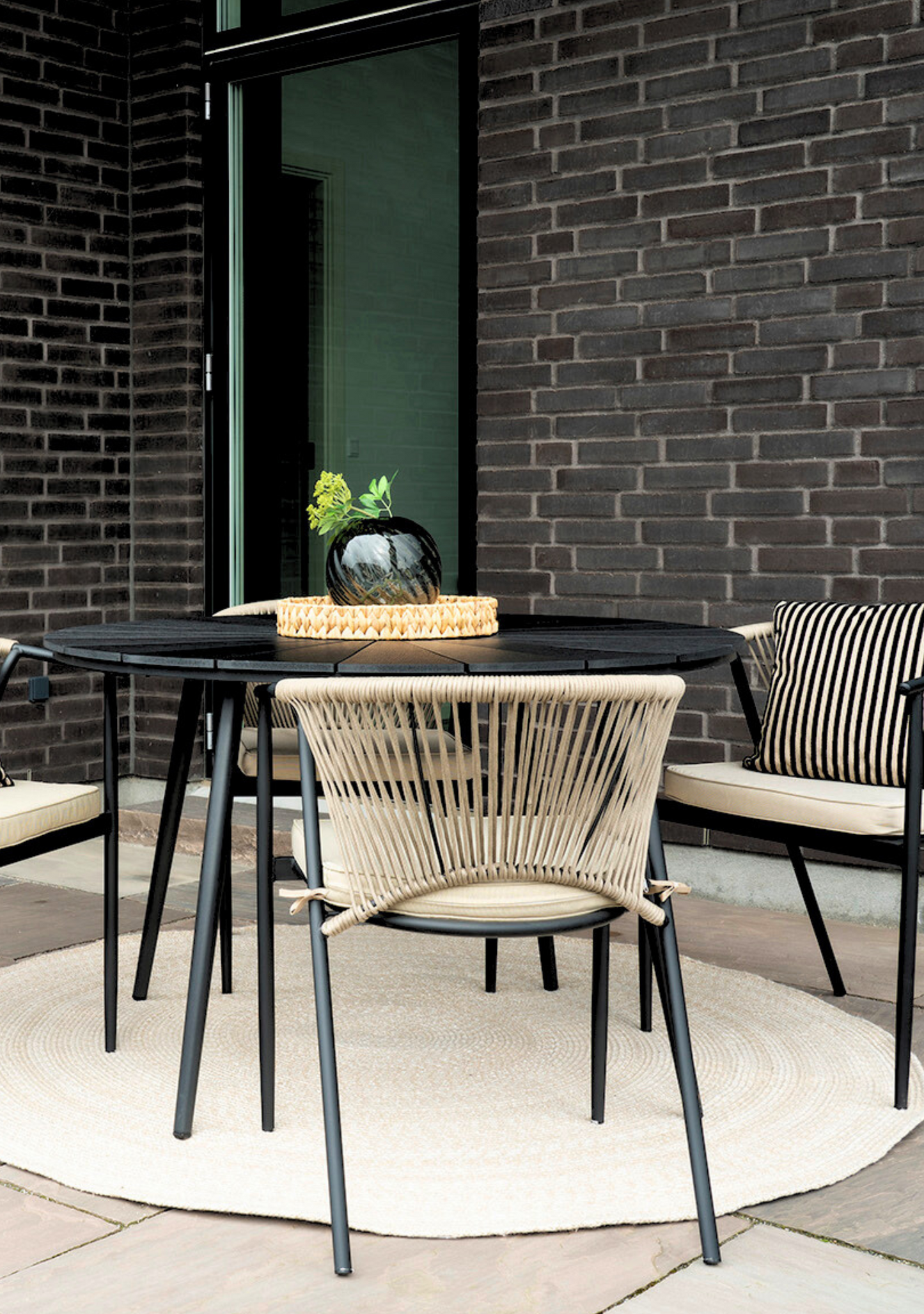 Atlanta Dining Table – Ø120 cm - Elara Maison