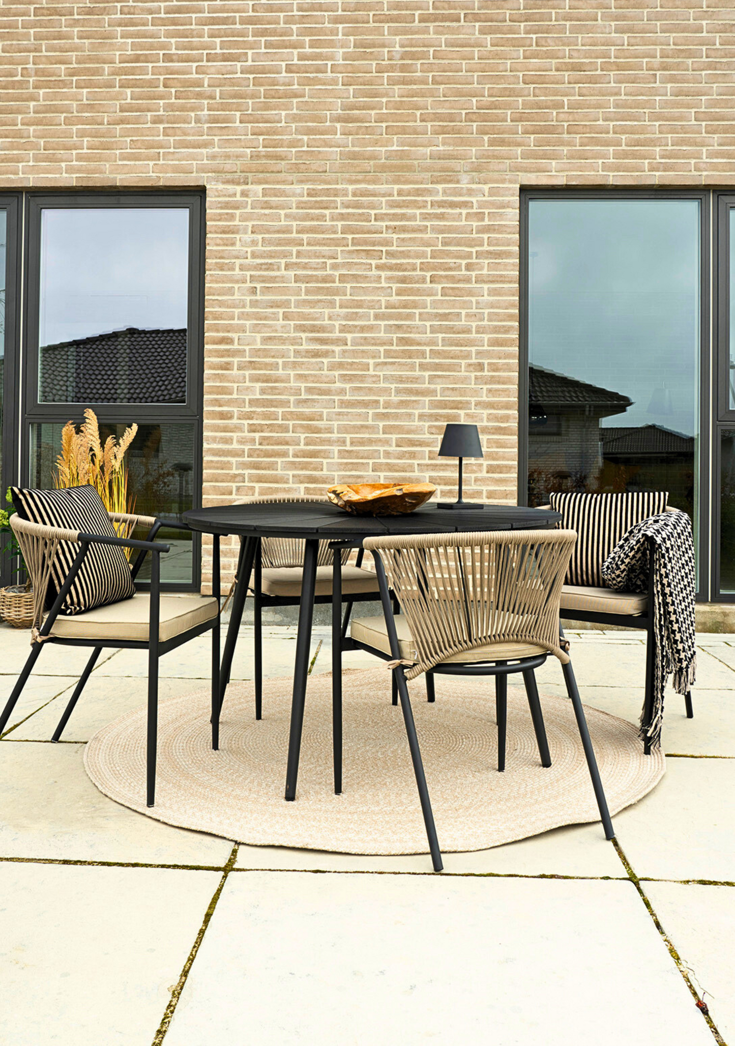 Atlanta Dining Table – Ø120 cm - Elara Maison