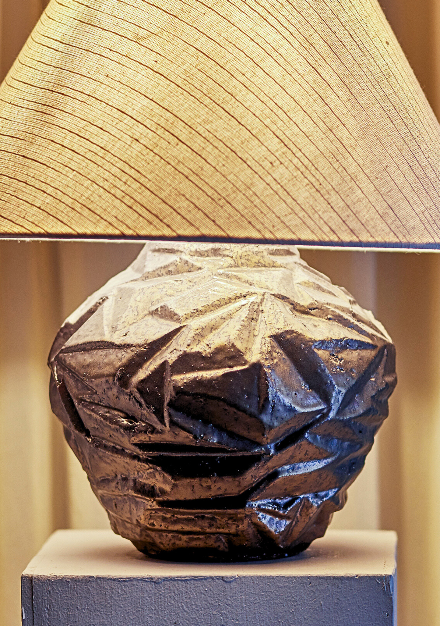 Carolla Lamp – Brown Stoneware - Elara Maison