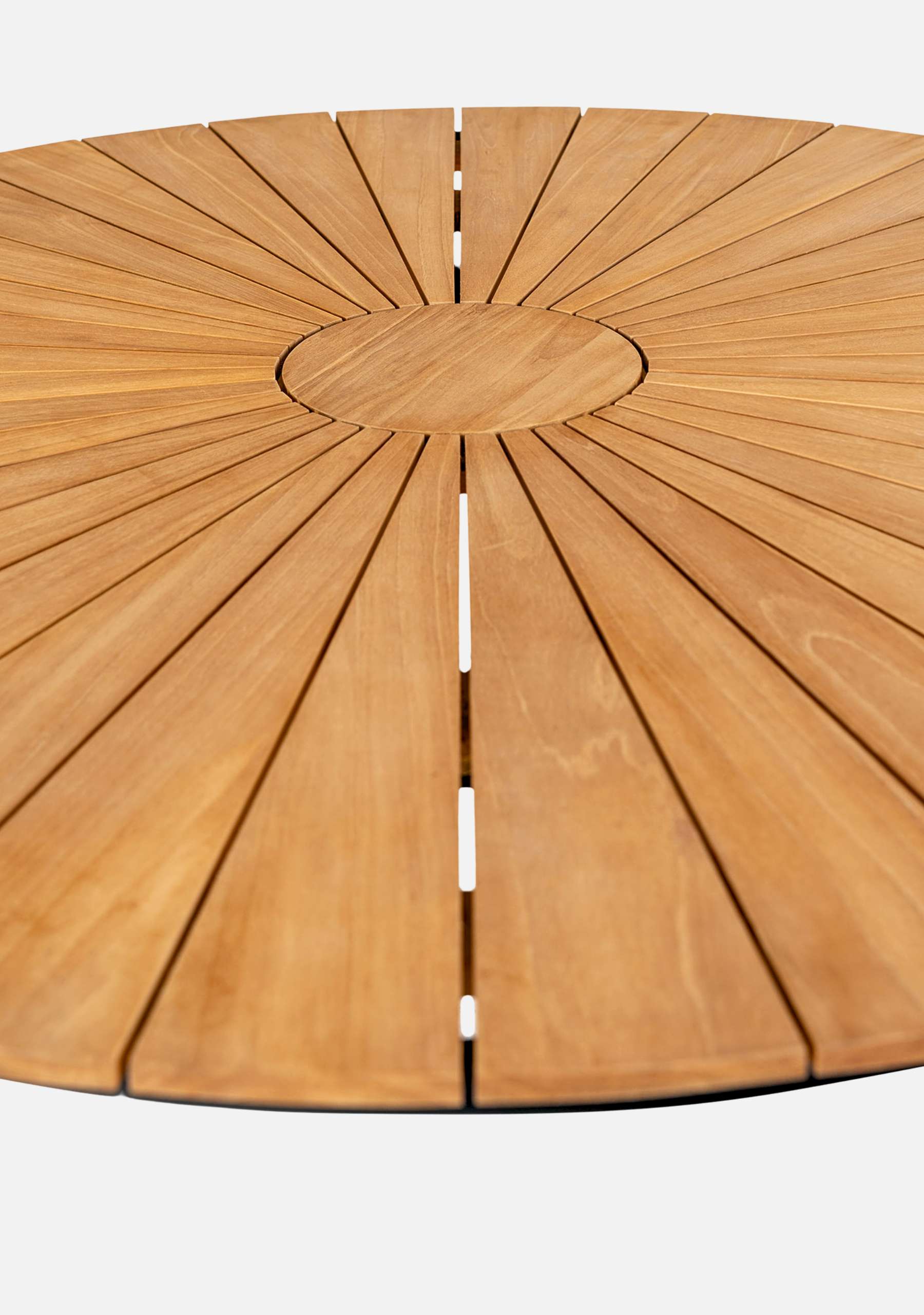 Cleveland Dining Table – Ø130 cm, Teak & Black Metal - Elara Maison
