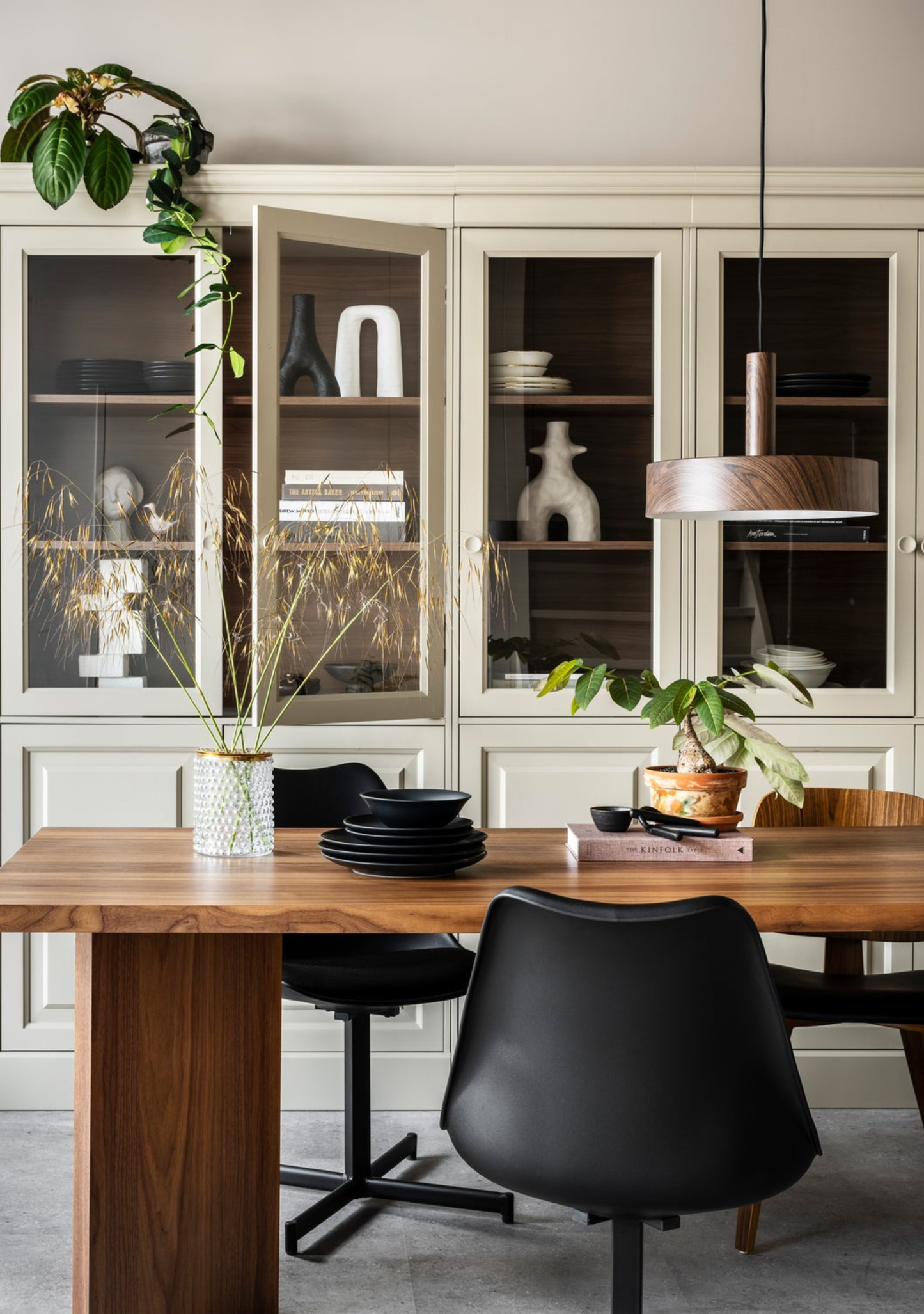 Classic Chair Black & Walnut