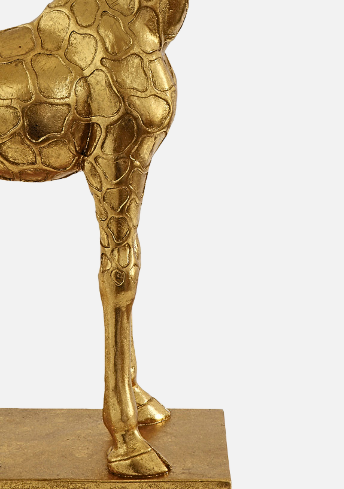 Silas Lamp – Gold Polyresin - Elara Maison