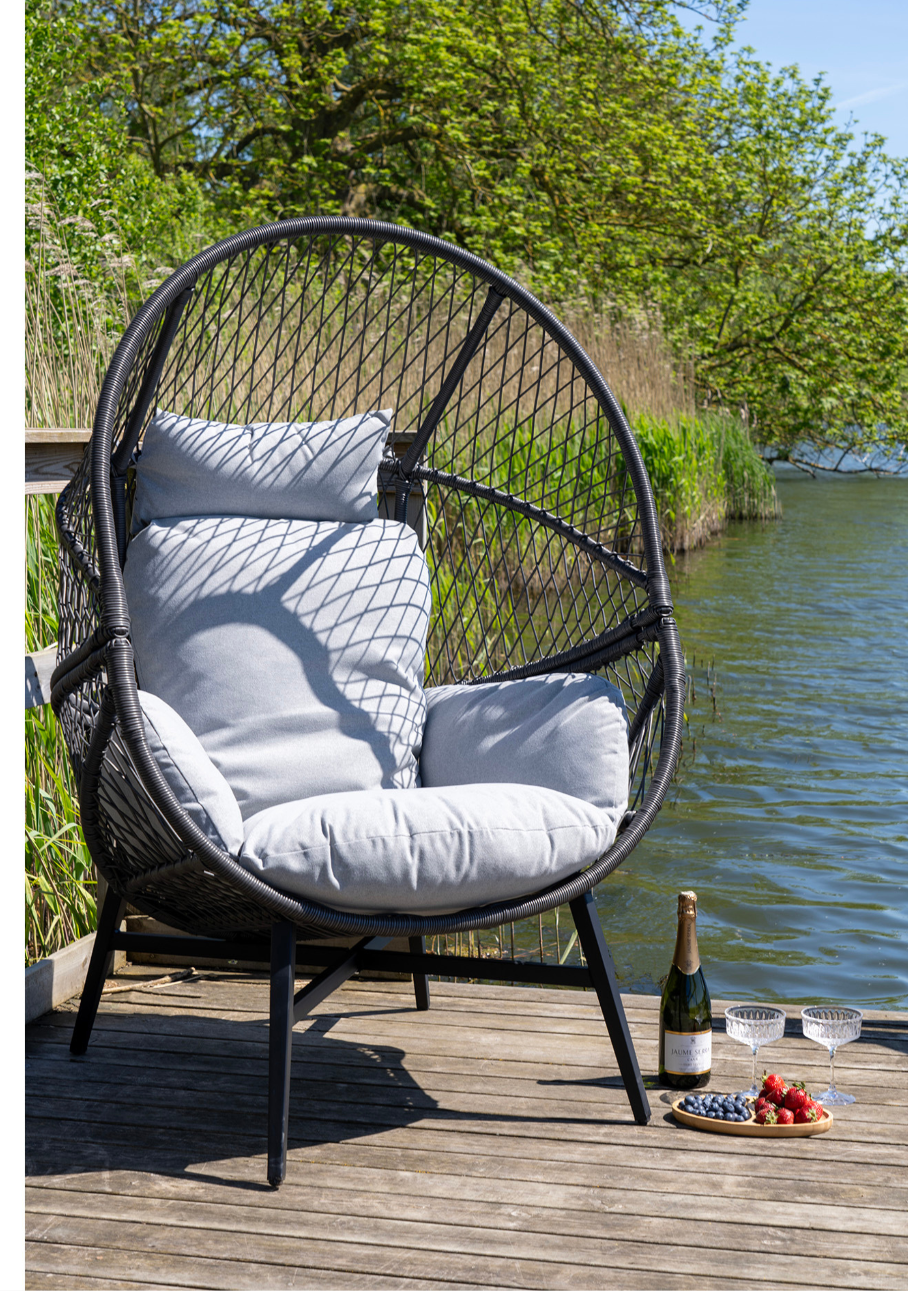 Rosario Lounge Chair – Black Rattan & Steel - Elara Maison