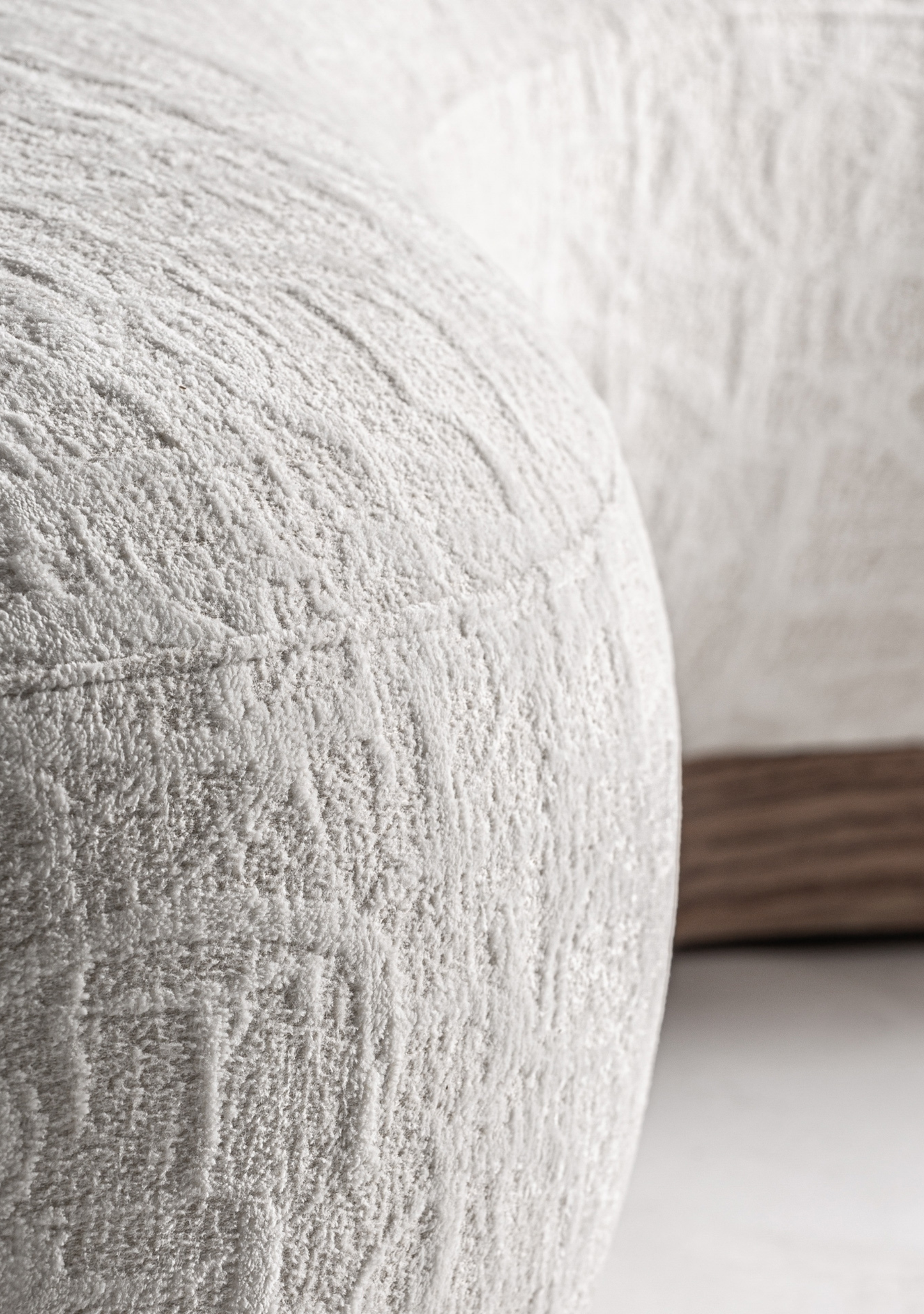 Morsbach Sculptural Curved Sofa – Off White - Elara Maison