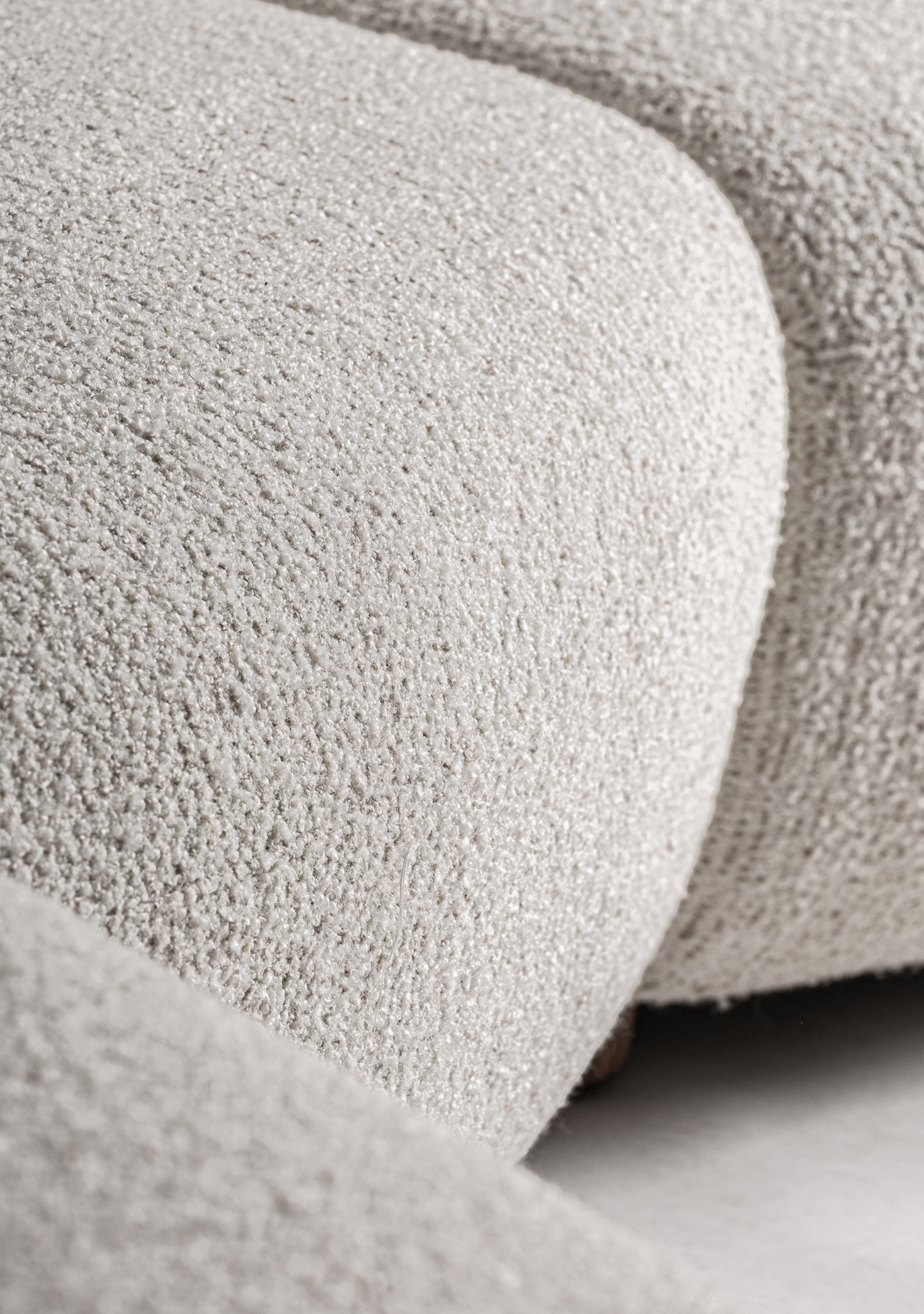 Wenden geschwungenes Outdoor-Sofa – Off-White