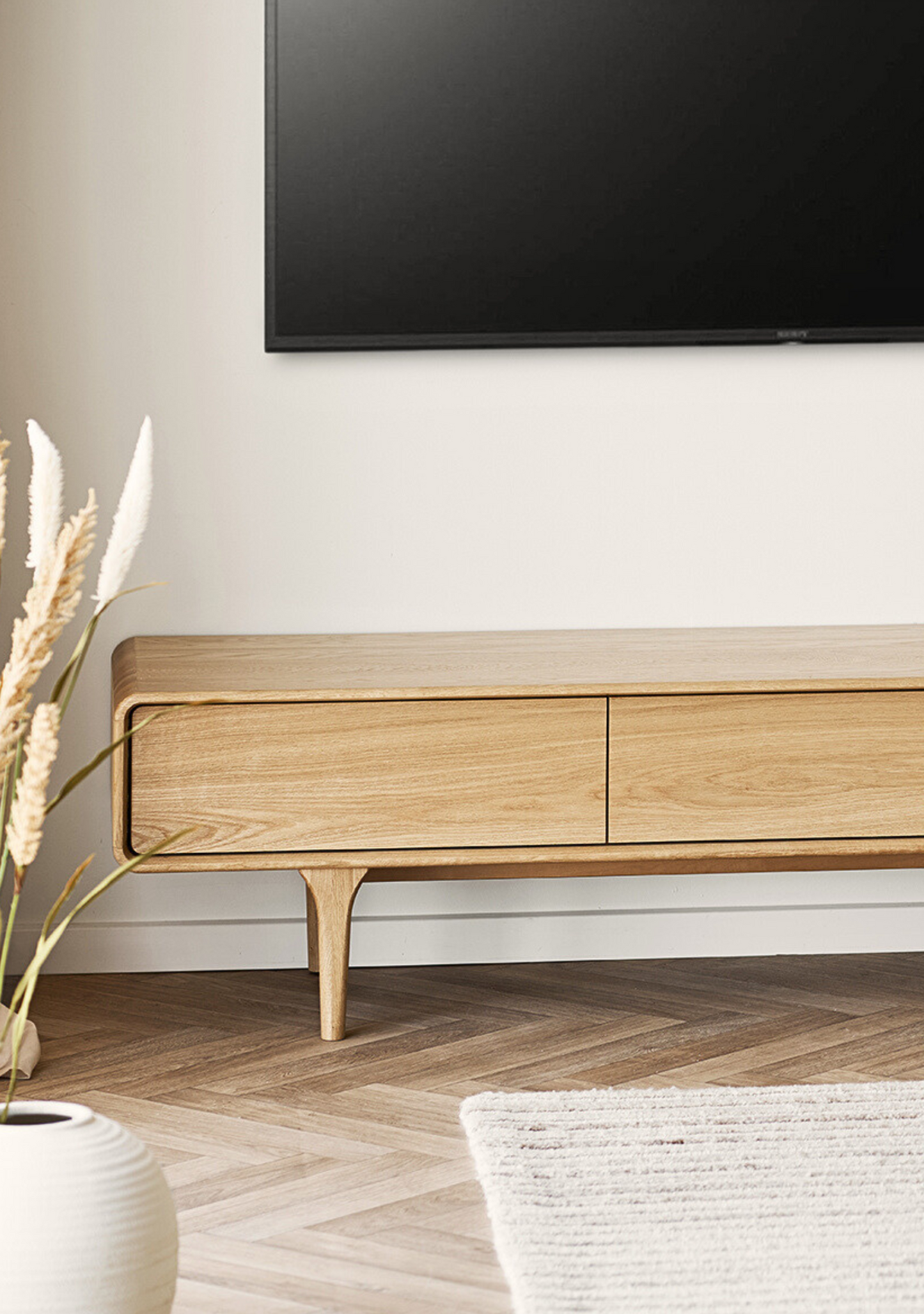 Darwin TV-bench - Elara Maison