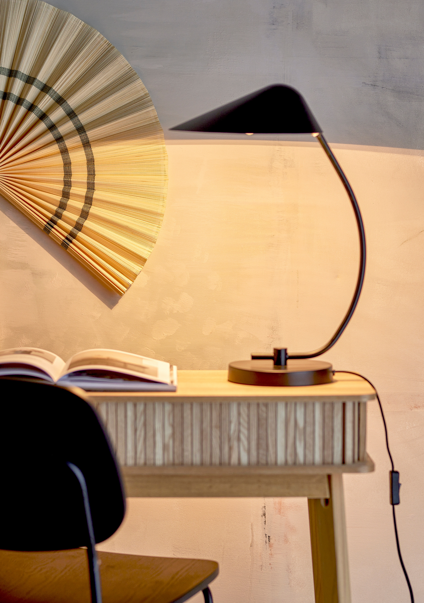 Nisella Table Lamp – Black Metal - Elara Maison