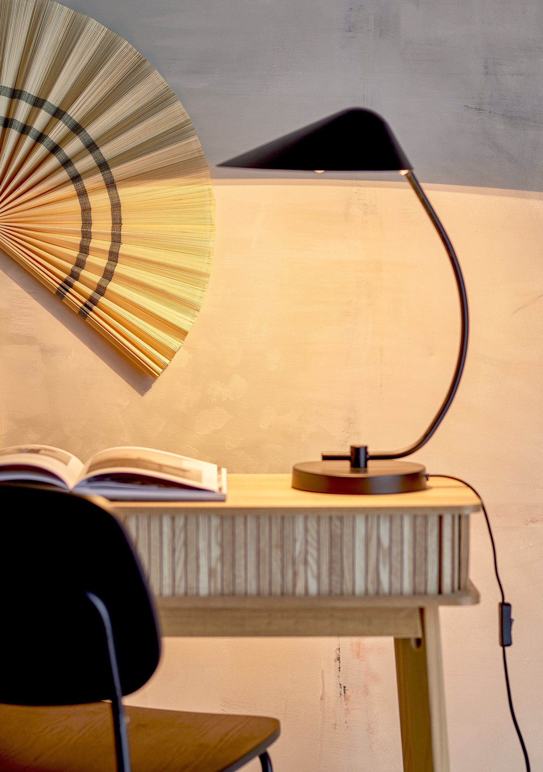 Nisella Table Lamp – Black Metal - Elara Maison