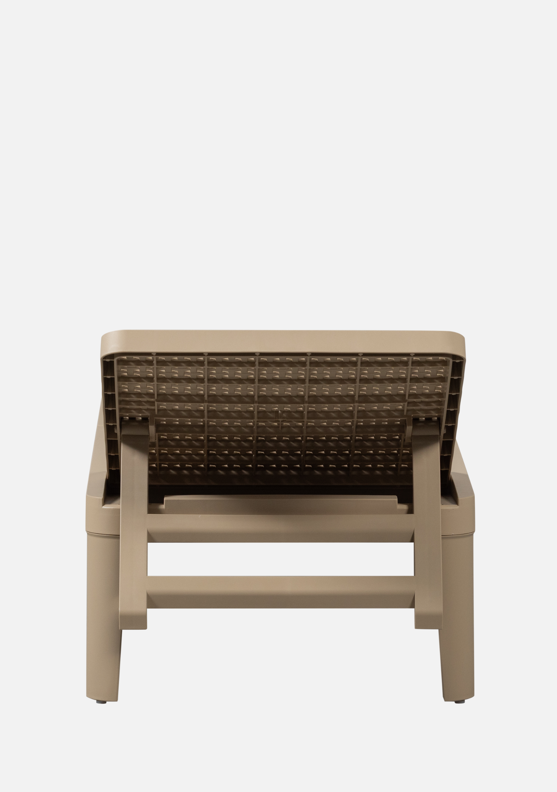 JINTE GARDEN LOUNGER PP SAND - Elara Maison