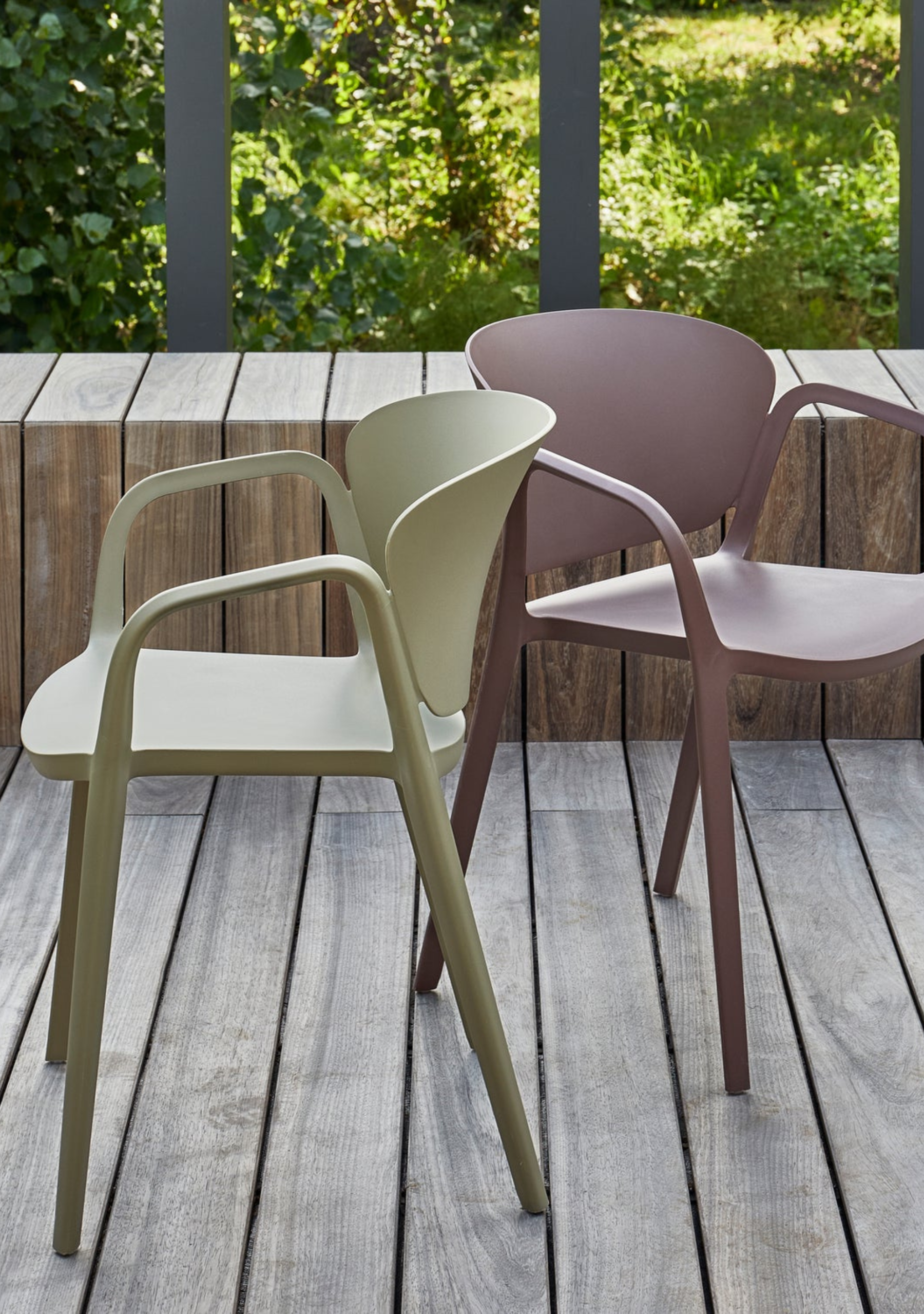 BENT GARDEN CHAIR PLASTIC GREEN Set - 2 - Elara Maison