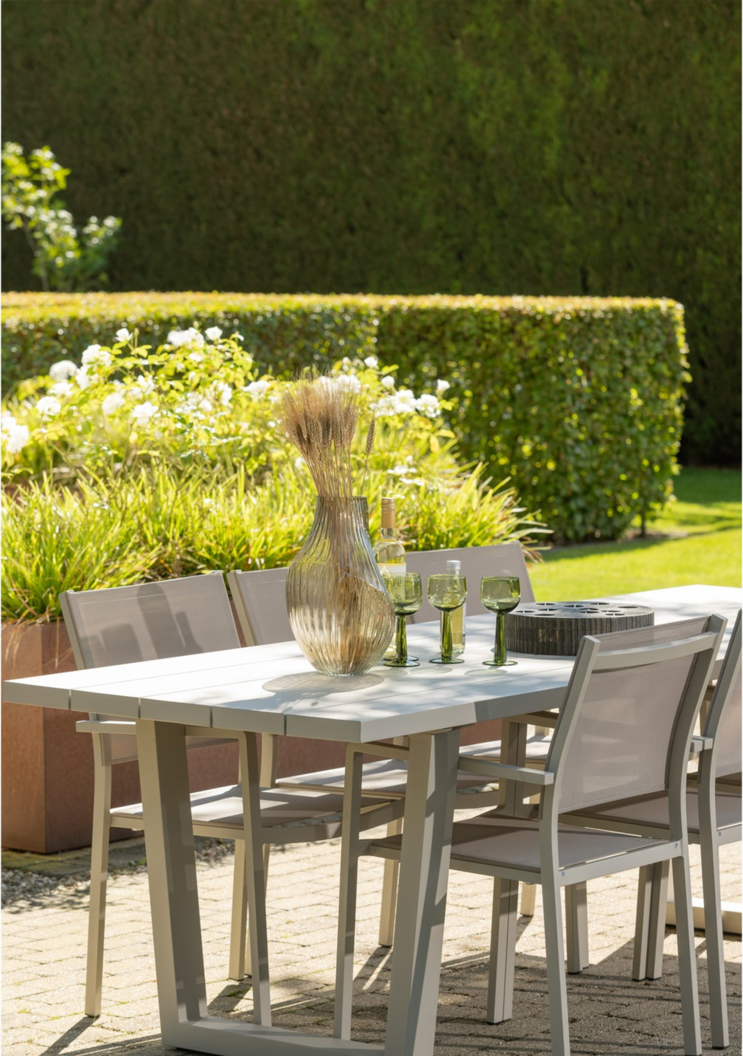 FOWL GARDEN CHAIR ALUMINIUM/TEXTILE SAND - Elara Maison