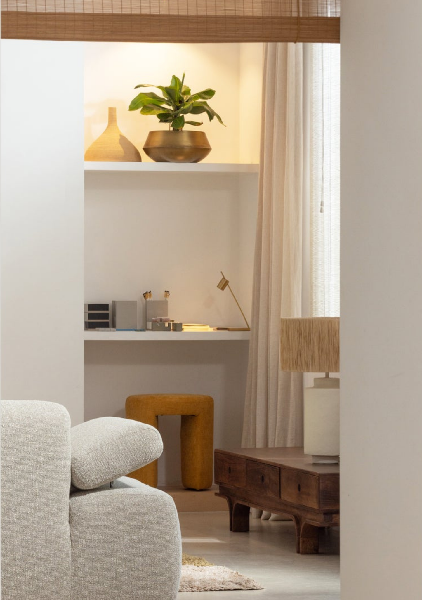 Staes TV Unit – Walnut Mango Wood