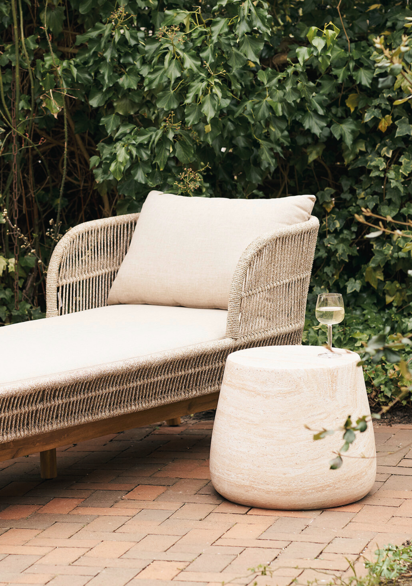 Bonn Side Table - Elara Maison