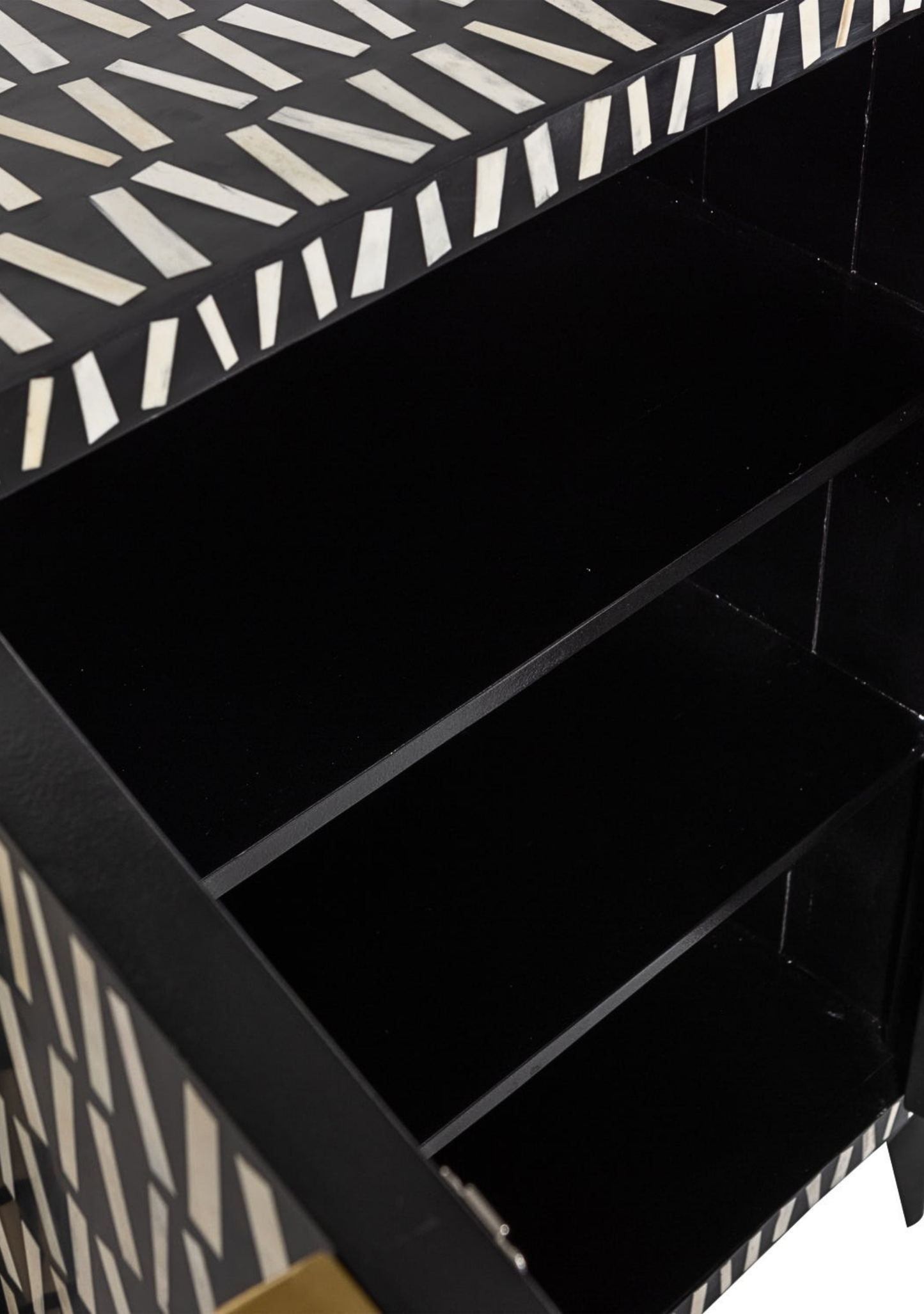 Menne Cabinet – Bone Inlay Mango Wood