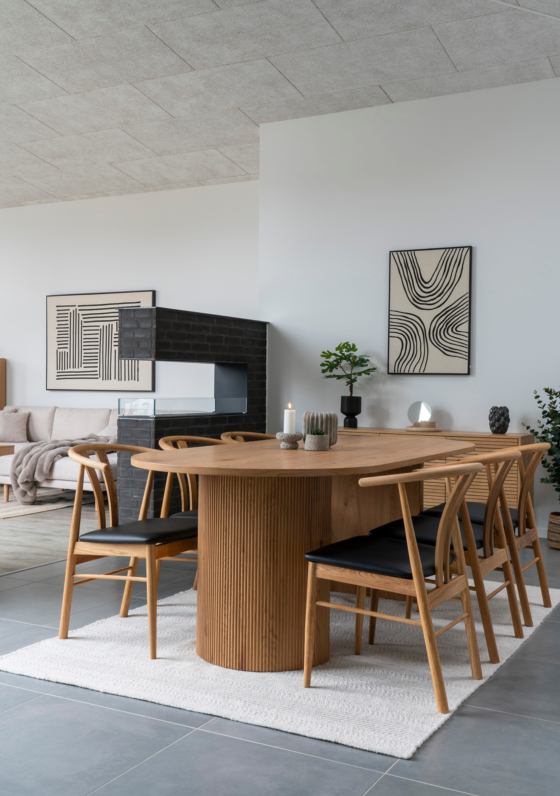 Artenara Dining Chair – Oak Wood & Black Seat FSC® Set of 2 - Elara Maison