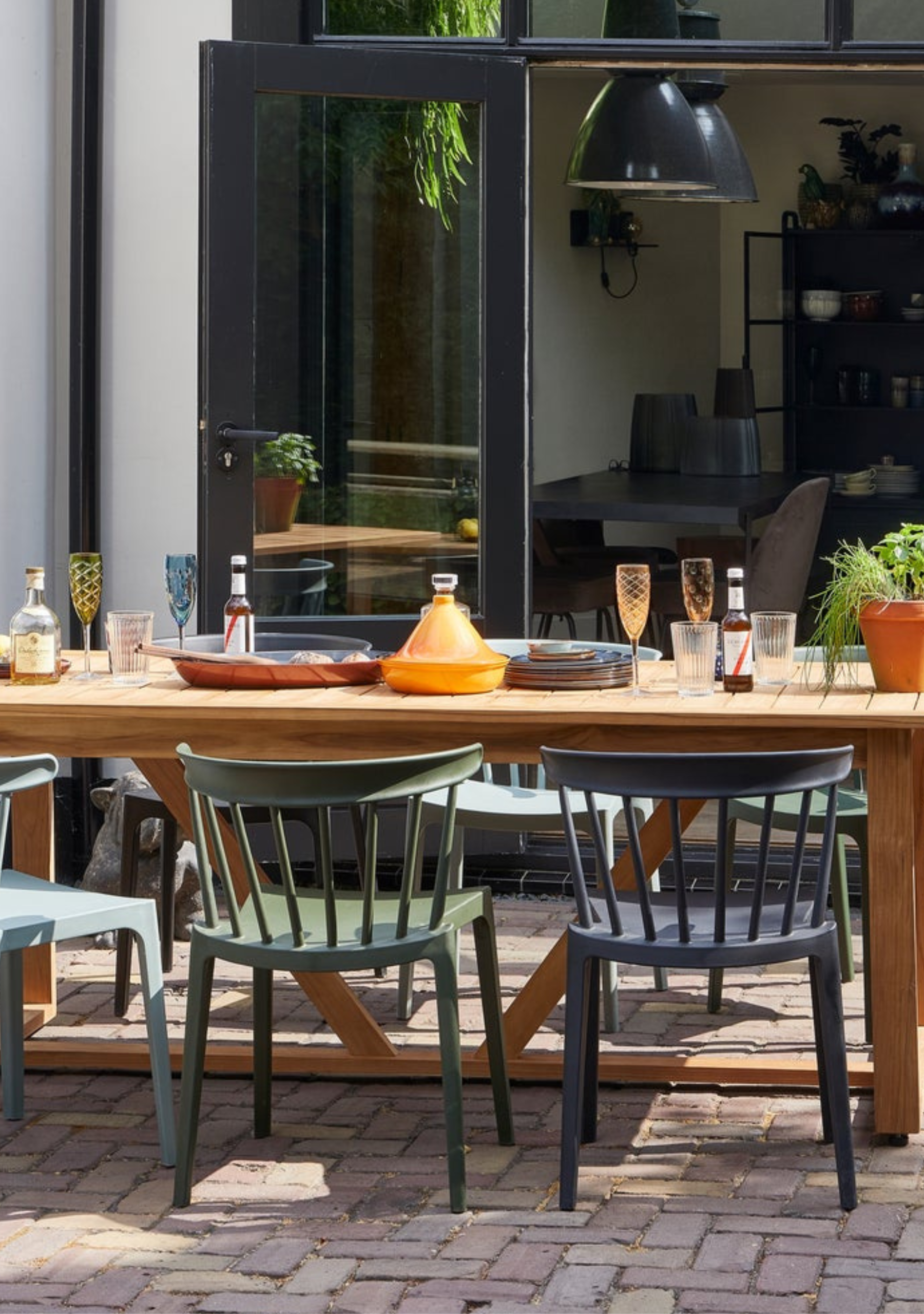 BEAVER GARDEN TABLE TEAK NATURAL - Elara Maison