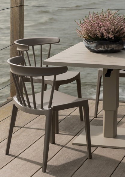 TESSO HEIGHT ADJUSTABLE GARDEN TABLE GARDEN ALUMINUM SAND - Elara Maison