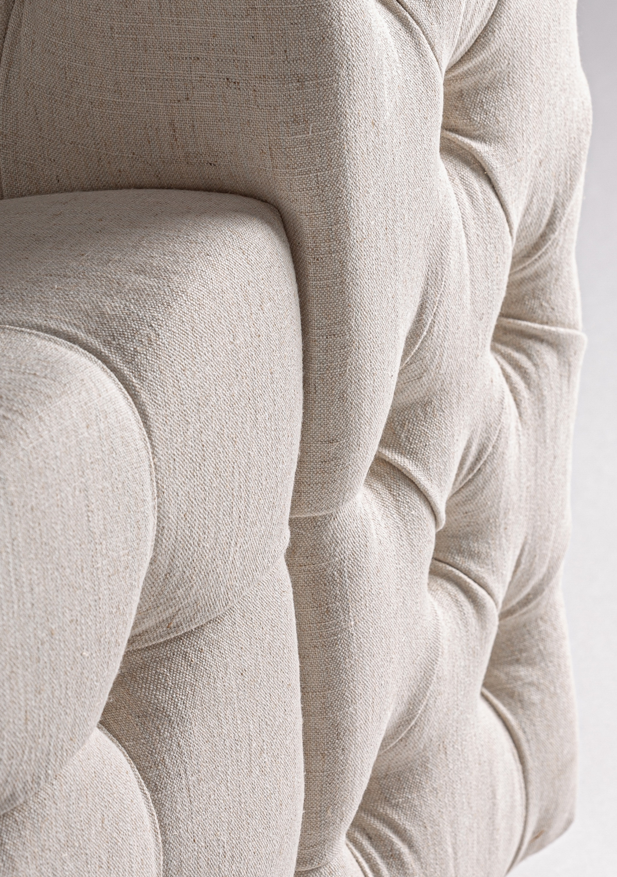 GENHOF SOFA - Elara Maison