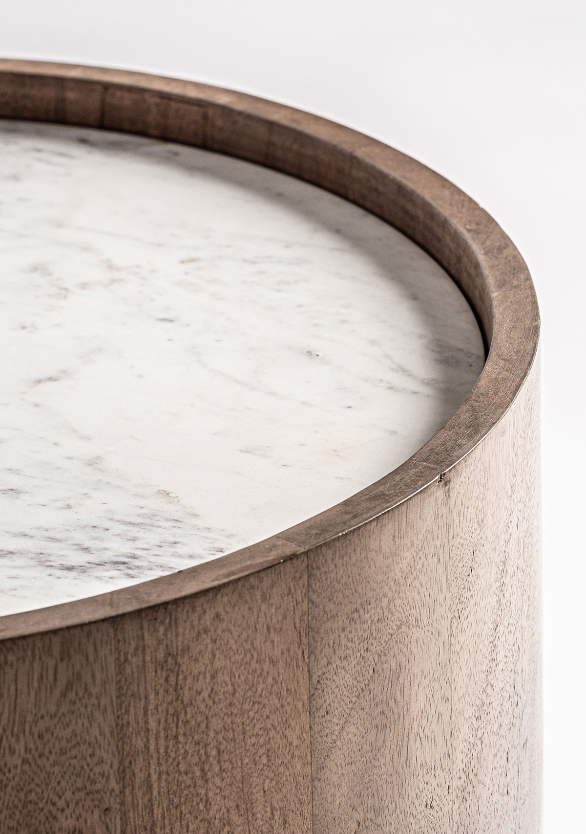 ARNEKE SIDE TABLE - Elara Maison