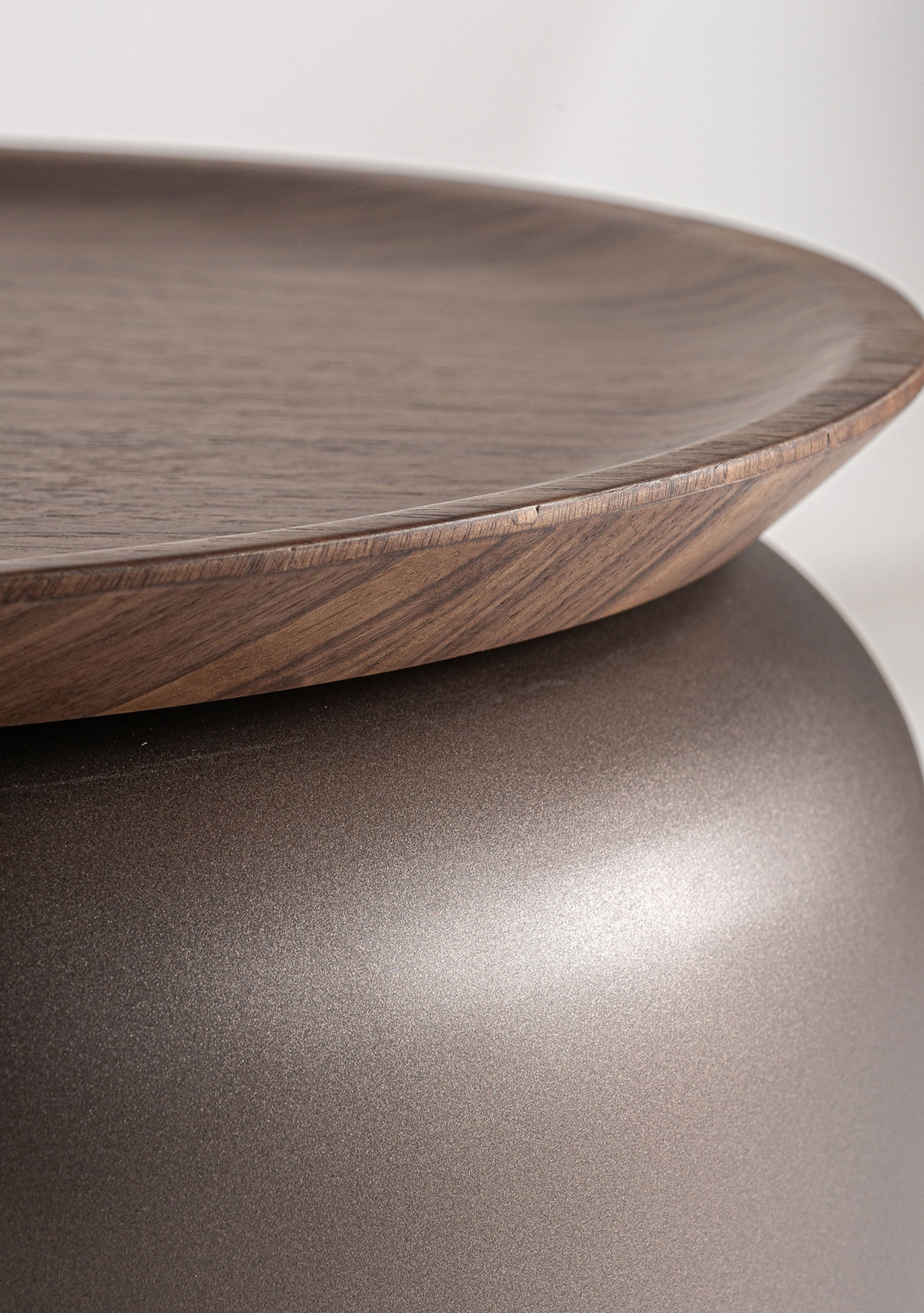 BUGDORF SIDE TABLE - Elara Maison
